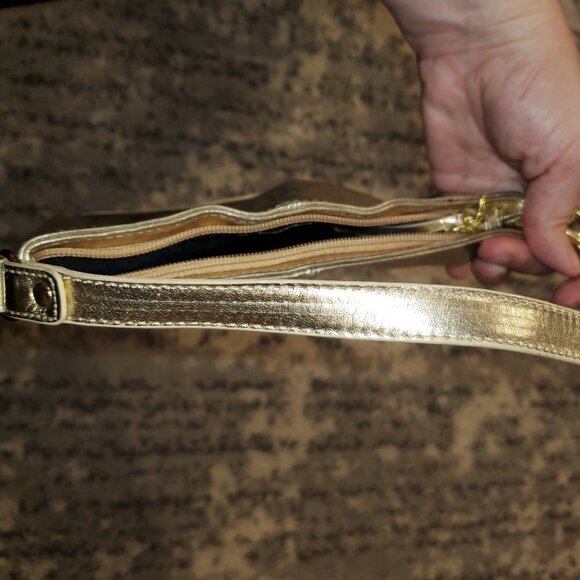 Victoria Secret Hand purse || EUC - Picture 7 of 9